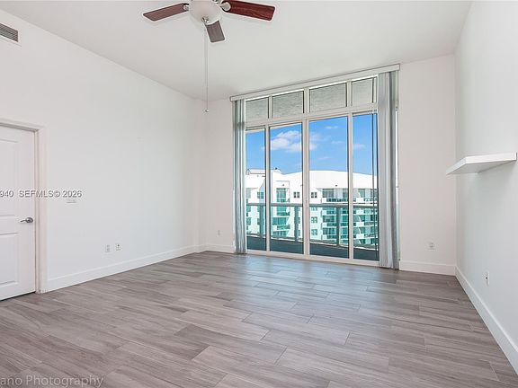 5th image of 7900 Harbor Island Dr #Penthouse 23