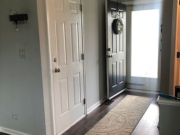 3rd image of 4604 Courtney Dr