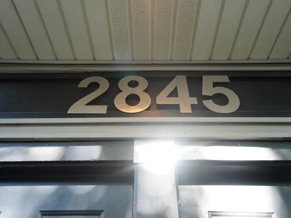 2845 N Southport Ave APT 1F, Chicago, IL 60657
