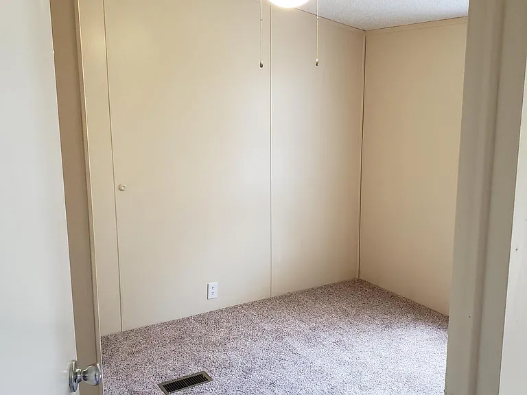 2066 Coffey Rd #K — Photo 8