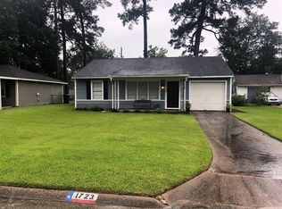 1723 Candlelight Ln, Houston, TX 77018