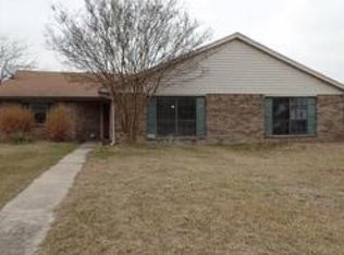 1301 Devonshire Ln, Mesquite, TX 75150