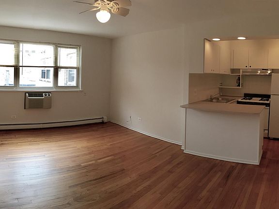 2nd image of 5747 N Winthrop Ave #10