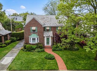 141 Tullamore Rd, Garden City, NY 11530