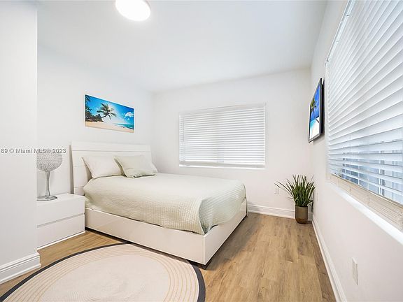 2nd image of 1351 Euclid Ave APT 8