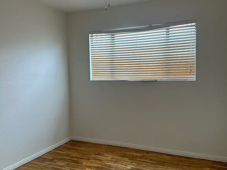 1210 Crown St — Photo 11