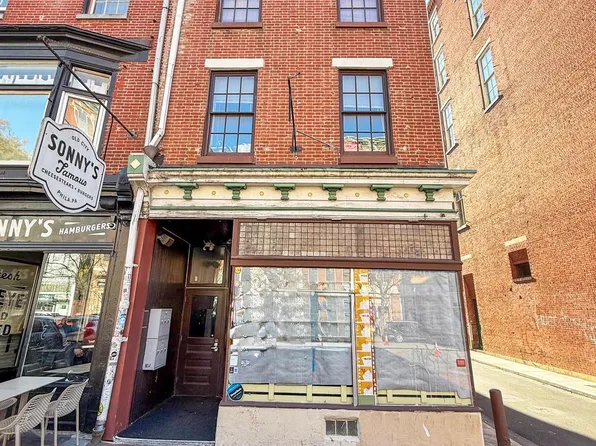 230 Market St APT 4, Philadelphia, PA 19106