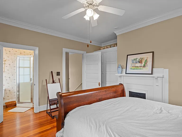 2509 Bellevue Ave — Photo 17