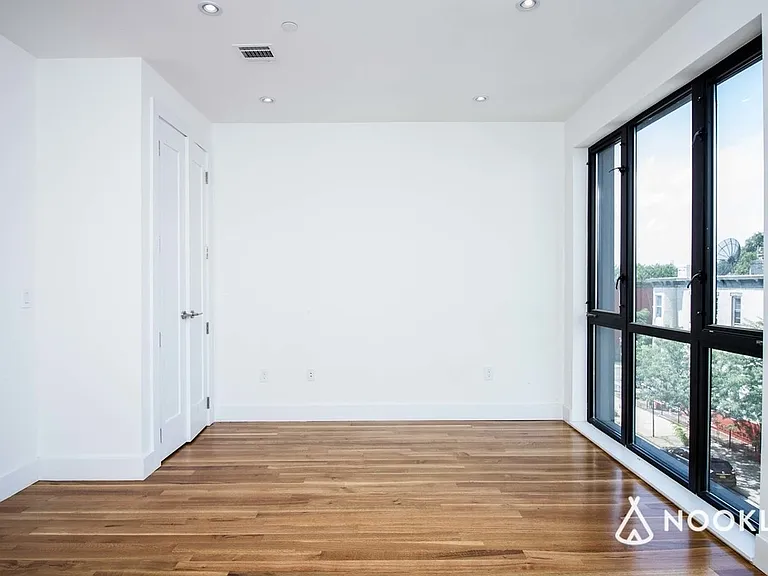 102 Somers St #2F — Photo 6