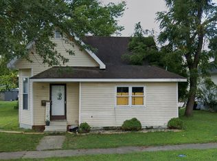 509 S 7th St, Petersburg, IN 47567
