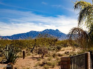 1044 N Rams Head Rd, Green Valley, AZ 85614