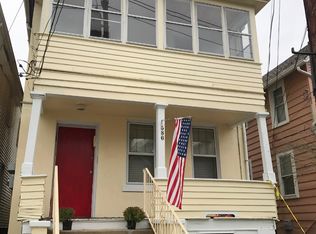 586 Beach St, Orange, NJ 07050