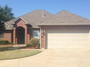 736 Dunes Cir, Edmond, OK 73003