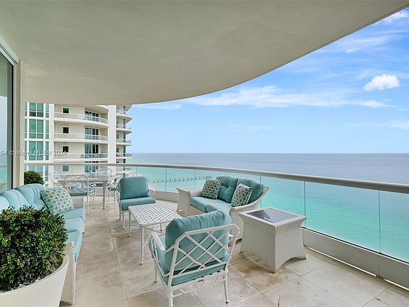 3rd image of 16047 Collins Ave APT 2301
