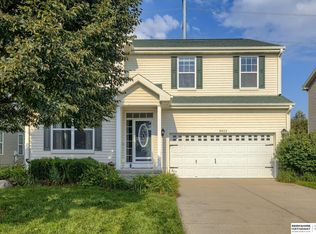 8902 S 167th St, Omaha, NE 68136