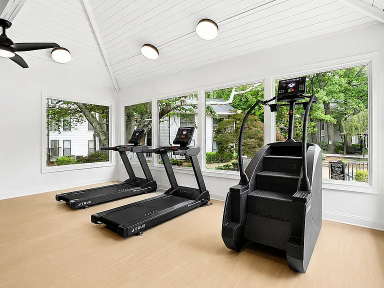 Avana Court — Photo 36