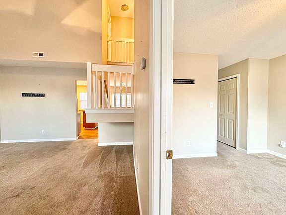 3rd image of 277 Malamute Ln