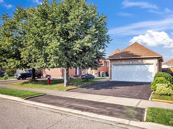 5th image of 111 Springview Dr
