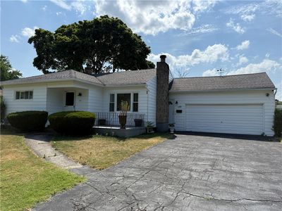 107 Long Meadow Dr, Rochester, NY, 14621