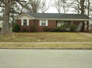 1872 Warner Dr, Memphis, TN 38127