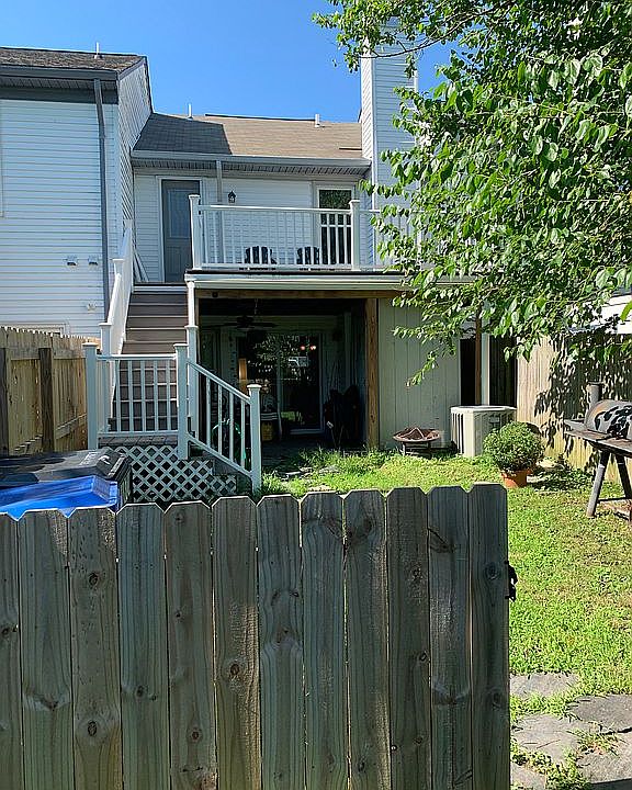 2nd image of 4871 Woods Edge Rd