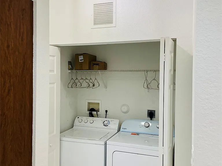 3202 NW 31st Ter #3202 — Photo 7