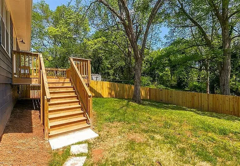 14 S Eugenia Pl NW — Photo 35