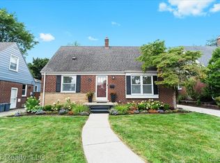 4357 Robinwood Ave, Royal Oak, MI 48073