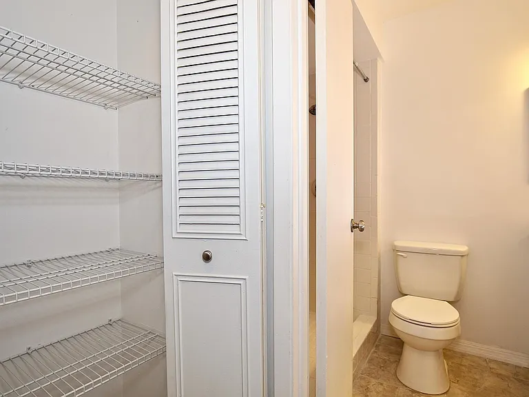 2548 Clairmont Ave — Photo 14