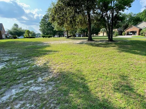 200 Ridge Lake Dr, Manning, SC 29102