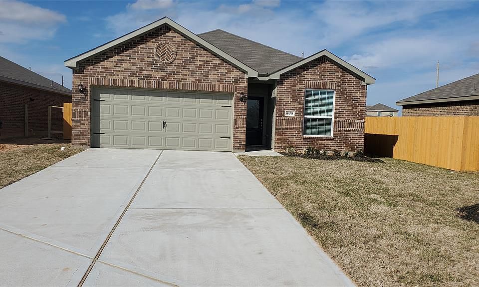 1st image of 408 Bracken Hill Dr