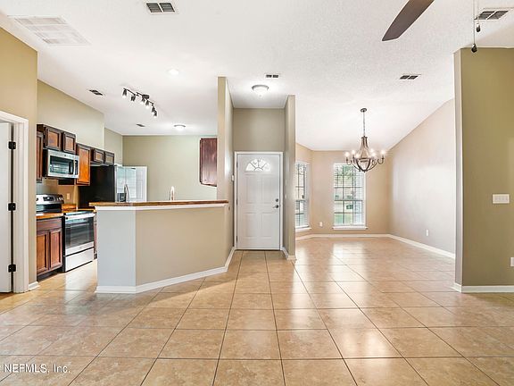 3rd image of 8160 Beatle Blvd