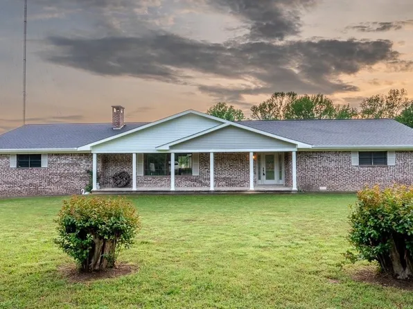 1415 Tyler St, Mena, AR 71953