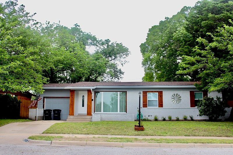 1st image of 8312 Monmouth Dr