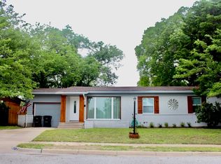 8312 Monmouth Dr, Fort Worth, TX 76116