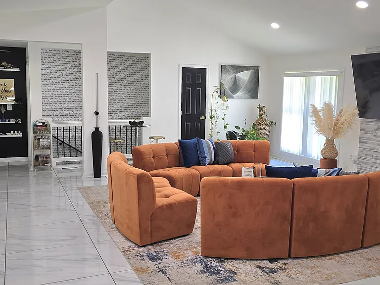 1385 Reynolds Rd SW — Photo 14