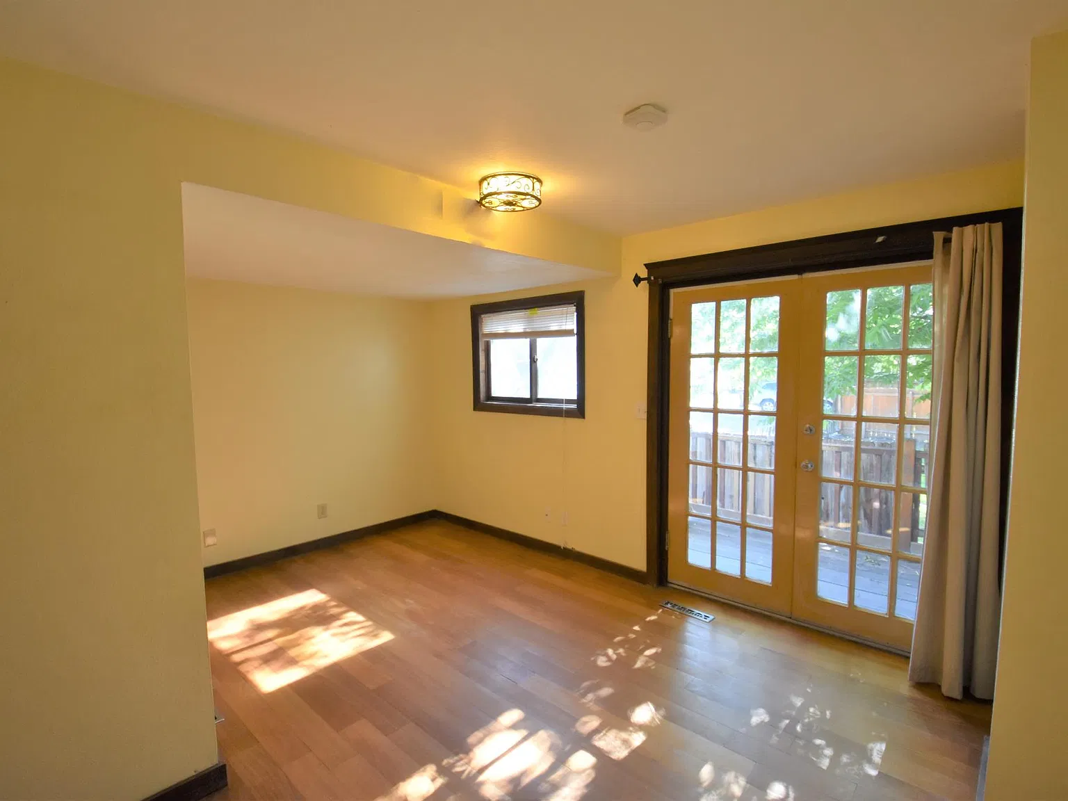 3 bed, $4,350 — Photo 4