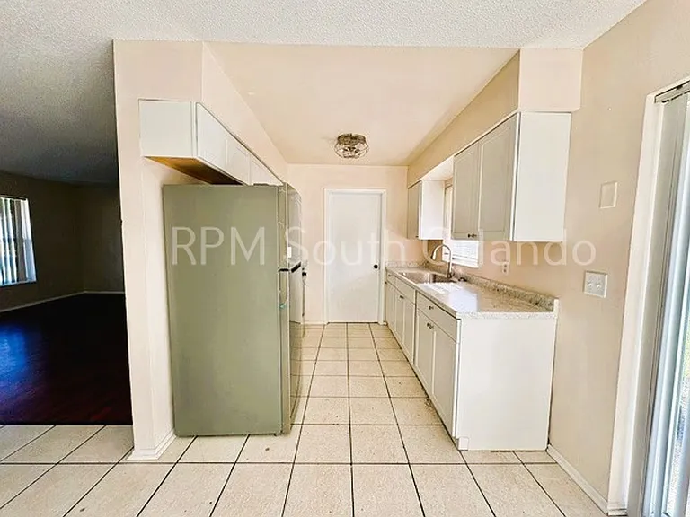 1205 Baranova Rd — Photo 3
