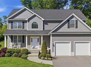 12 Hidden Hills Dr, Seekonk, MA 02771