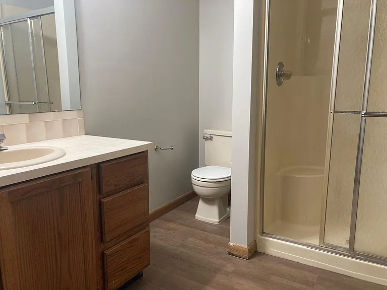1511 N Lark Ln — Photo 27