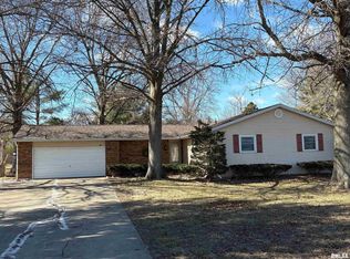 3513 S Cherokee Rd, Taylorville, IL 62568