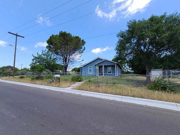 2nd image of 1008 W Avenue E