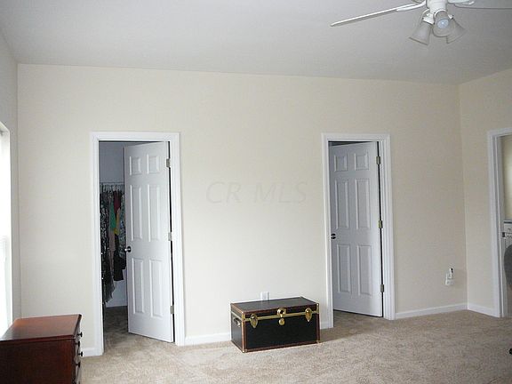 5th image of 82 Zellers Ln