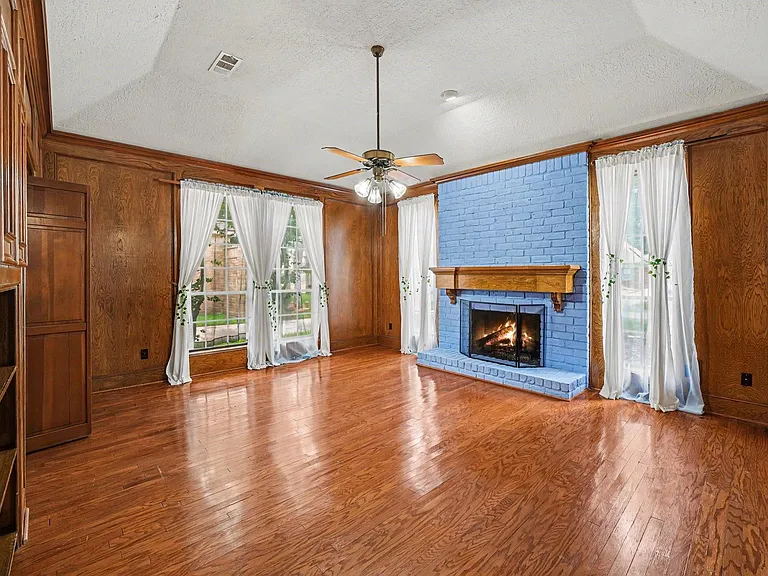 14707 Treborway Dr — Photo 3