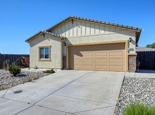 7905 Springarden Way, Sacramento, CA 95828