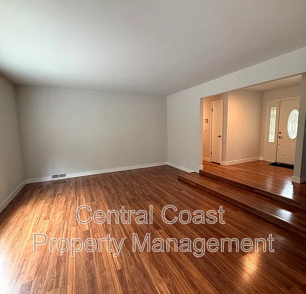 9465 Valley Oak Way — Photo 6