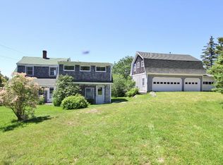 724 Reach Rd, Brooklin, ME 04616