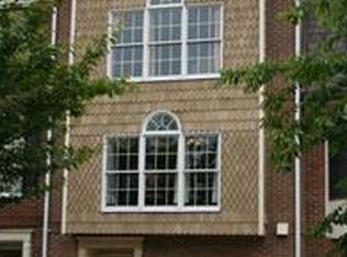 54 Victoria Sq, Frederick, MD 21702