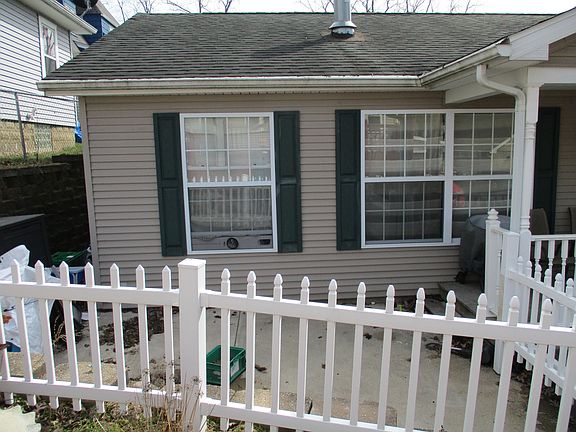 2nd image of 1578 E T Ave