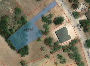 10 Bay Roc Ln, Bridgeport, TX 76426